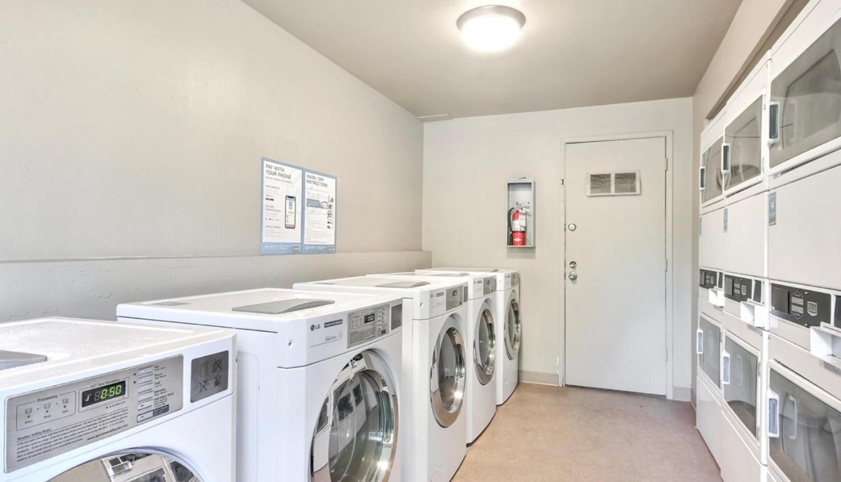 Casa Bella Homes - Floor 2-br 1 Bath Condo, Centrally Located